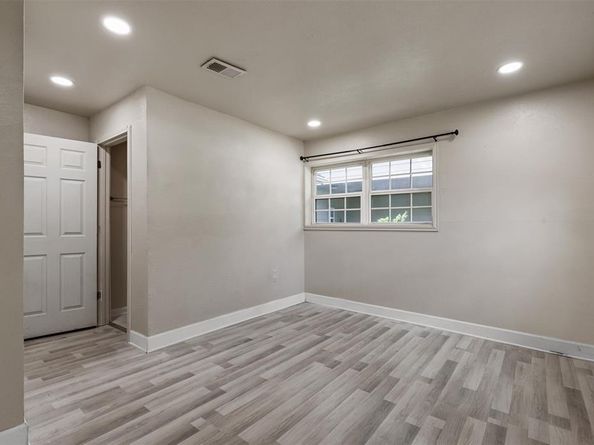 3142  Sappington Place , Fort Worth Texas 76116