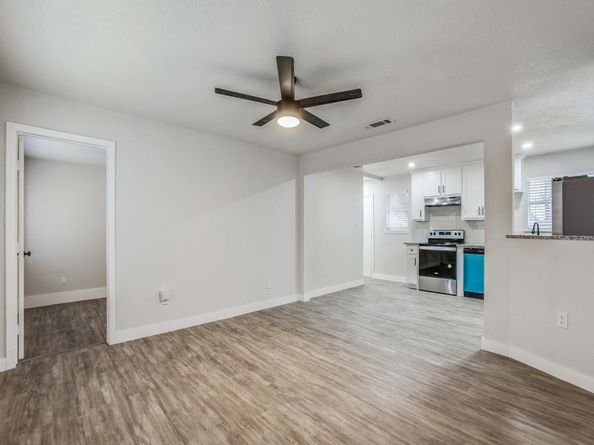 1033  Glynn Drive , Garland Texas 75040