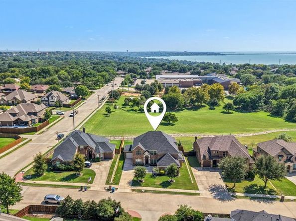 611  Southwestern Drive , Rockwall Texas 75087