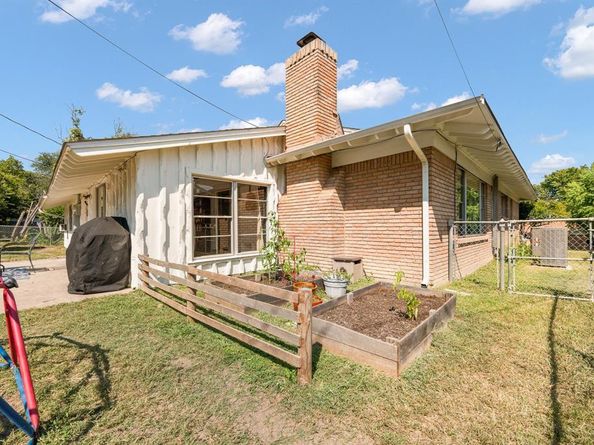 3520  Guadalupe Road , Fort Worth Texas 76116