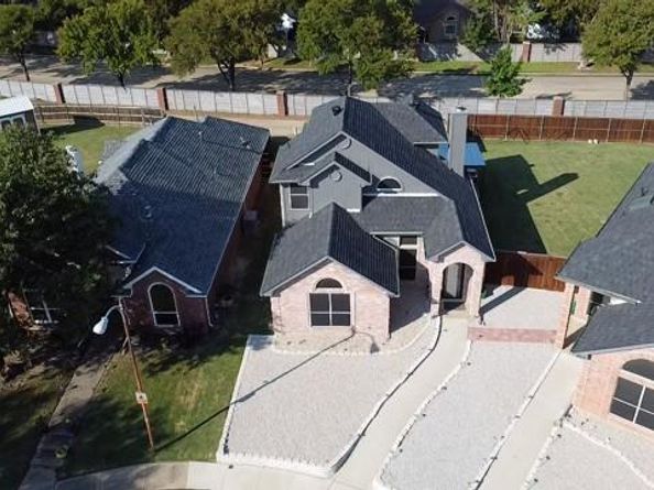 800  Laredo Court , Grand Prairie Texas 75052