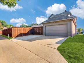 800  Laredo Court , Grand Prairie Texas 75052