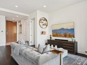 3130 N Harwood Street  705, Dallas Texas 75201