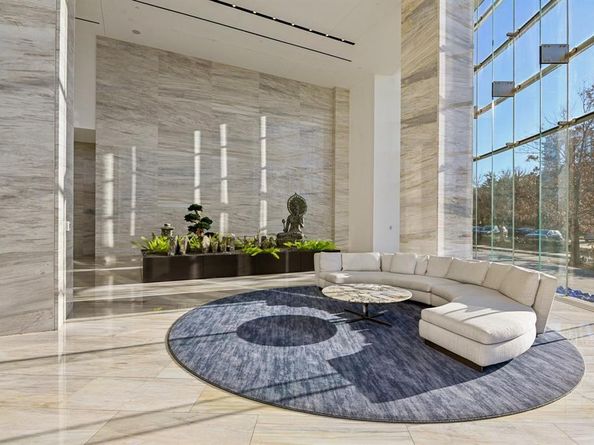3130 N Harwood Street  705, Dallas Texas 75201