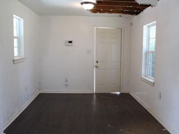 4937  Chapman Street , Fort Worth Texas 76105