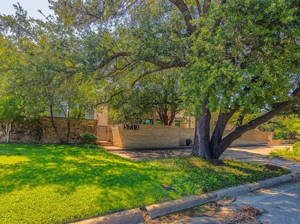 5713  Pershing Avenue , Fort Worth Texas 76107