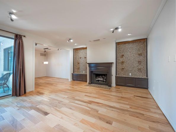 5713  Pershing Avenue , Fort Worth Texas 76107