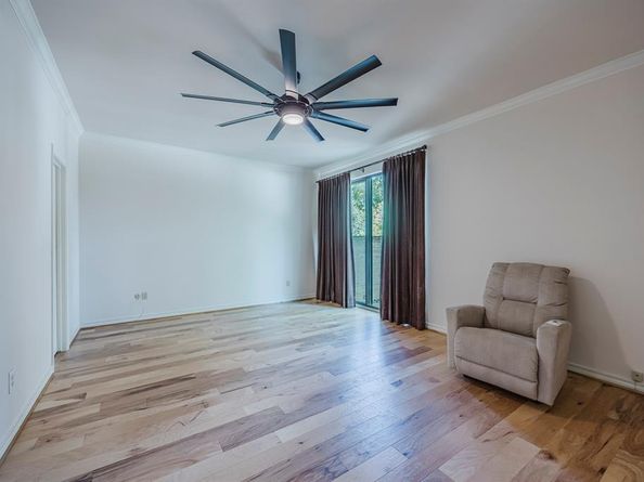 5713  Pershing Avenue , Fort Worth Texas 76107