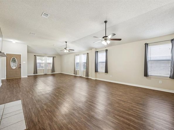 200  Lincoln Lane , Crowley Texas 76036