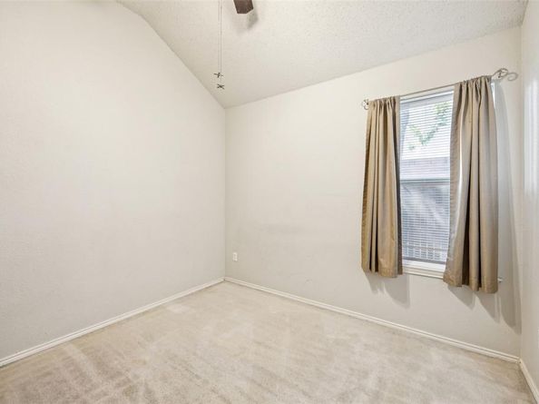 200  Lincoln Lane , Crowley Texas 76036