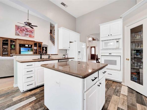 801  Hackberry Ridge Drive , McKinney Texas 75072