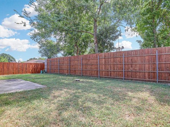 1813  Dorchester Street , Fort Worth Texas 76134