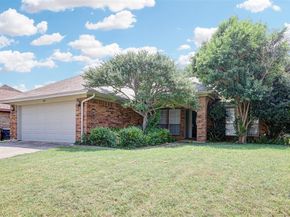 1813  Dorchester Street , Fort Worth Texas 76134