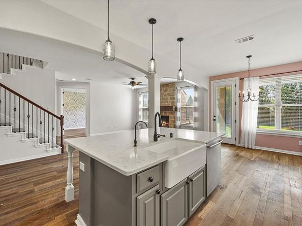 4805  Lindsey Drive , Rowlett Texas 75088