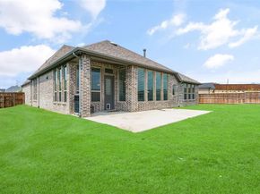 1205  Lake Hills Trail , Roanoke Texas 76262