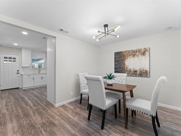 10204  San Juan Avenue , Dallas Texas 75228