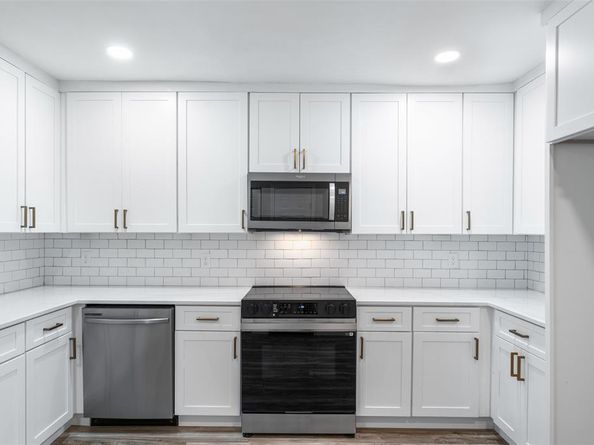 10204  San Juan Avenue , Dallas Texas 75228