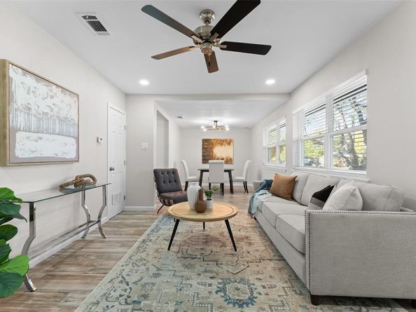 10204  San Juan Avenue , Dallas Texas 75228