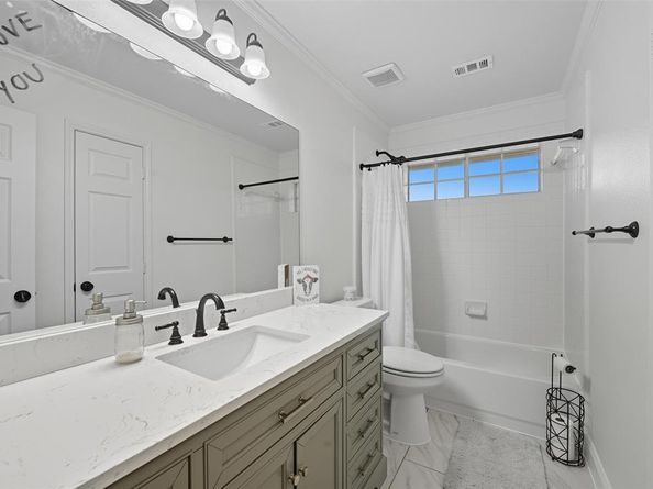 5  Cimarron Court , Trophy Club Texas 76262