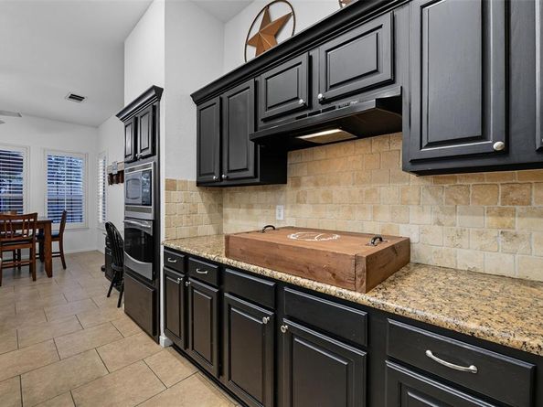 5  Cimarron Court , Trophy Club Texas 76262