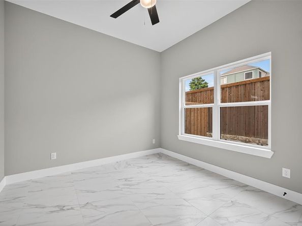 2366  Usman Drive , Irving Texas 75062