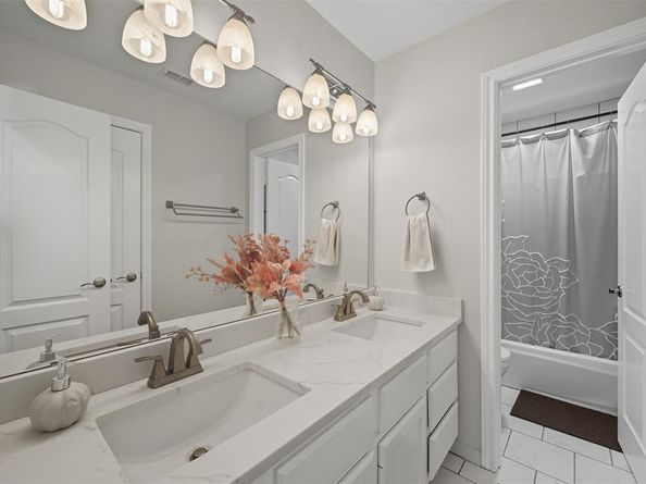 2833  Ingram Drive , Grand Prairie Texas 75052