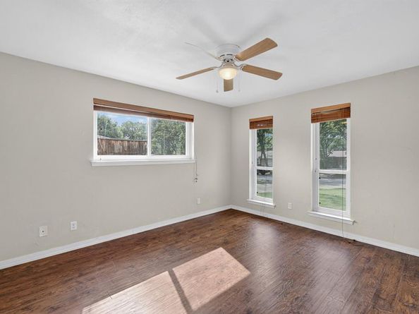 2922  Canyon Drive , Grapevine Texas 76051