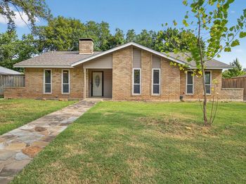 2922  Canyon Drive 