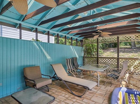 326 S Houston School Road , Lancaster Texas 75146