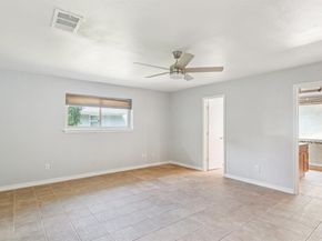 326 S Houston School Road , Lancaster Texas 75146