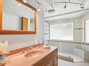 326 S Houston School Road , Lancaster Texas 75146