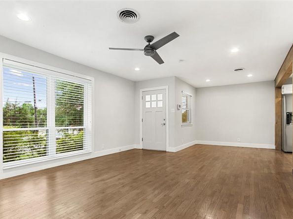 10005  Newcombe Drive , Dallas Texas 75228