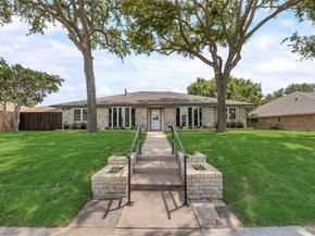 2514  Parkhaven Drive , Plano Texas 75075
