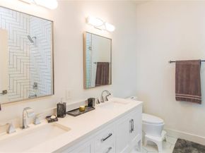 2222  Moser Avenue  111, Dallas Texas 75206