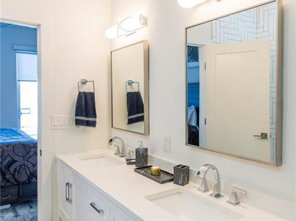 2222  Moser Avenue  111, Dallas Texas 75206