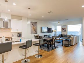 2222  Moser Avenue  111, Dallas Texas 75206