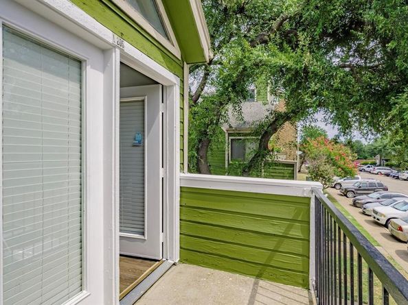 9823  Walnut Street  L205, Dallas Texas 75243