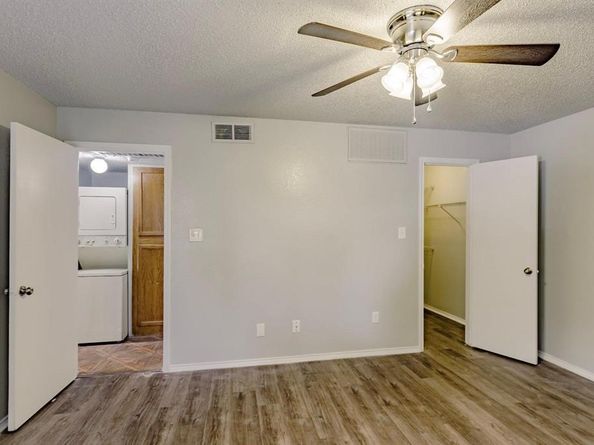 9823  Walnut Street  L205, Dallas Texas 75243