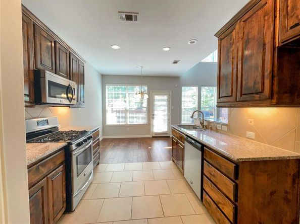 6118  Eagle Nest Drive , Garland Texas 75044