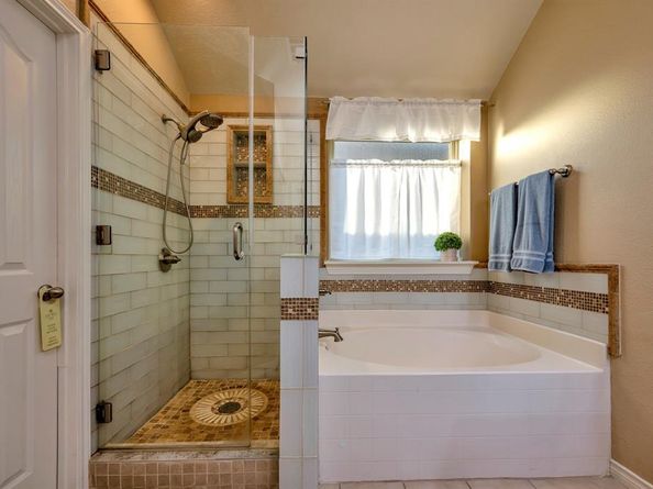 12757  Lizzie Place , Fort Worth Texas 76244