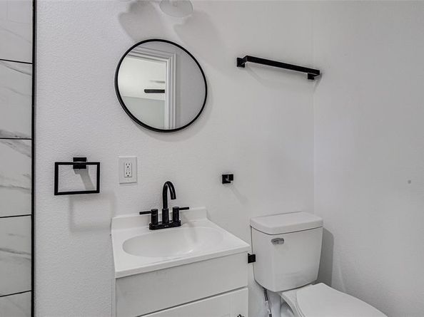 2114  Mckinley Avenue , Fort Worth Texas 76164