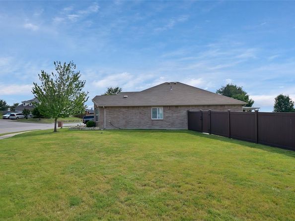 6305  Pool View Drive , Dallas Texas 75249