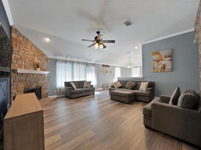 6305  Pool View Drive , Dallas Texas 75249