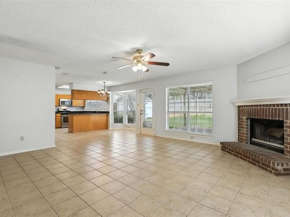 7416  San Isabel Court , Fort Worth Texas 76137