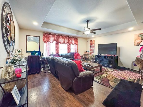 2015  Harlandale Avenue , Dallas Texas 75216