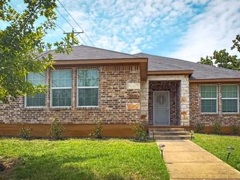 2015  Harlandale Avenue 
