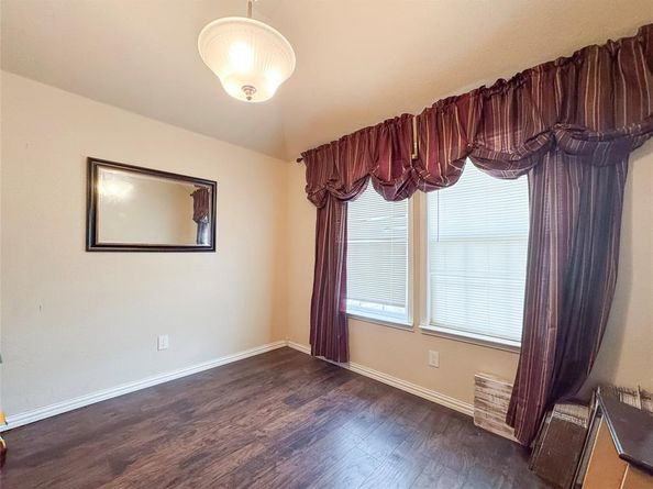 2015  Harlandale Avenue , Dallas Texas 75216