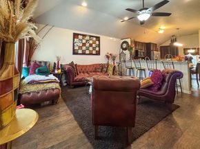 2015  Harlandale Avenue , Dallas Texas 75216