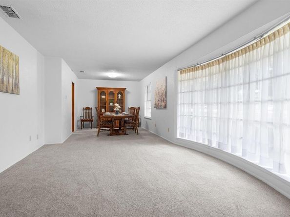 6225 N Hill Lane , Fort Worth Texas 76135