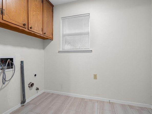 6225 N Hill Lane , Fort Worth Texas 76135